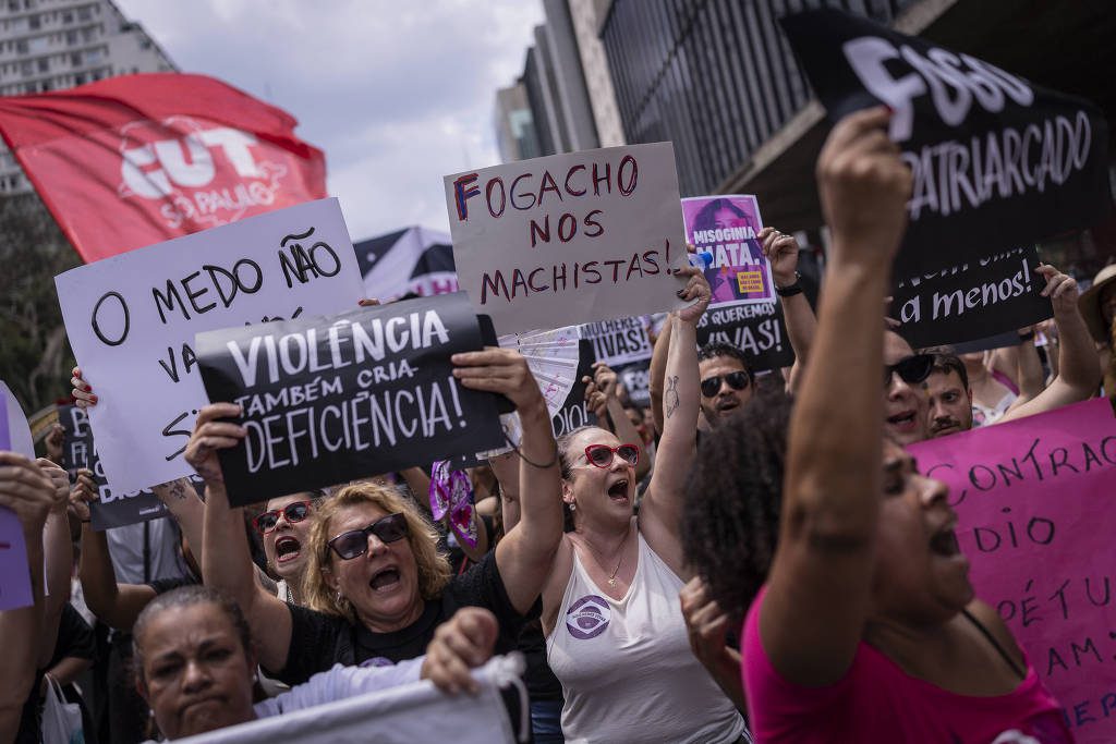 No momento, você está visualizando As mulheres em movimento