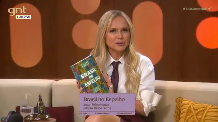 No momento, você está visualizando Saia Justa