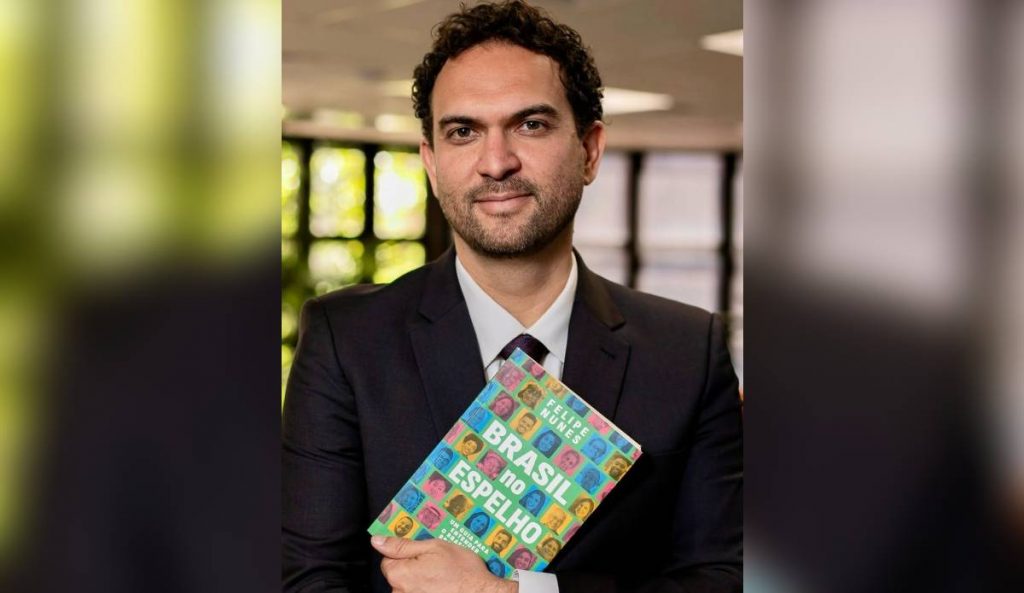 No momento, você está visualizando ‘Brasil no Espelho’: Felipe Nunes fará noite de autógrafos em BH